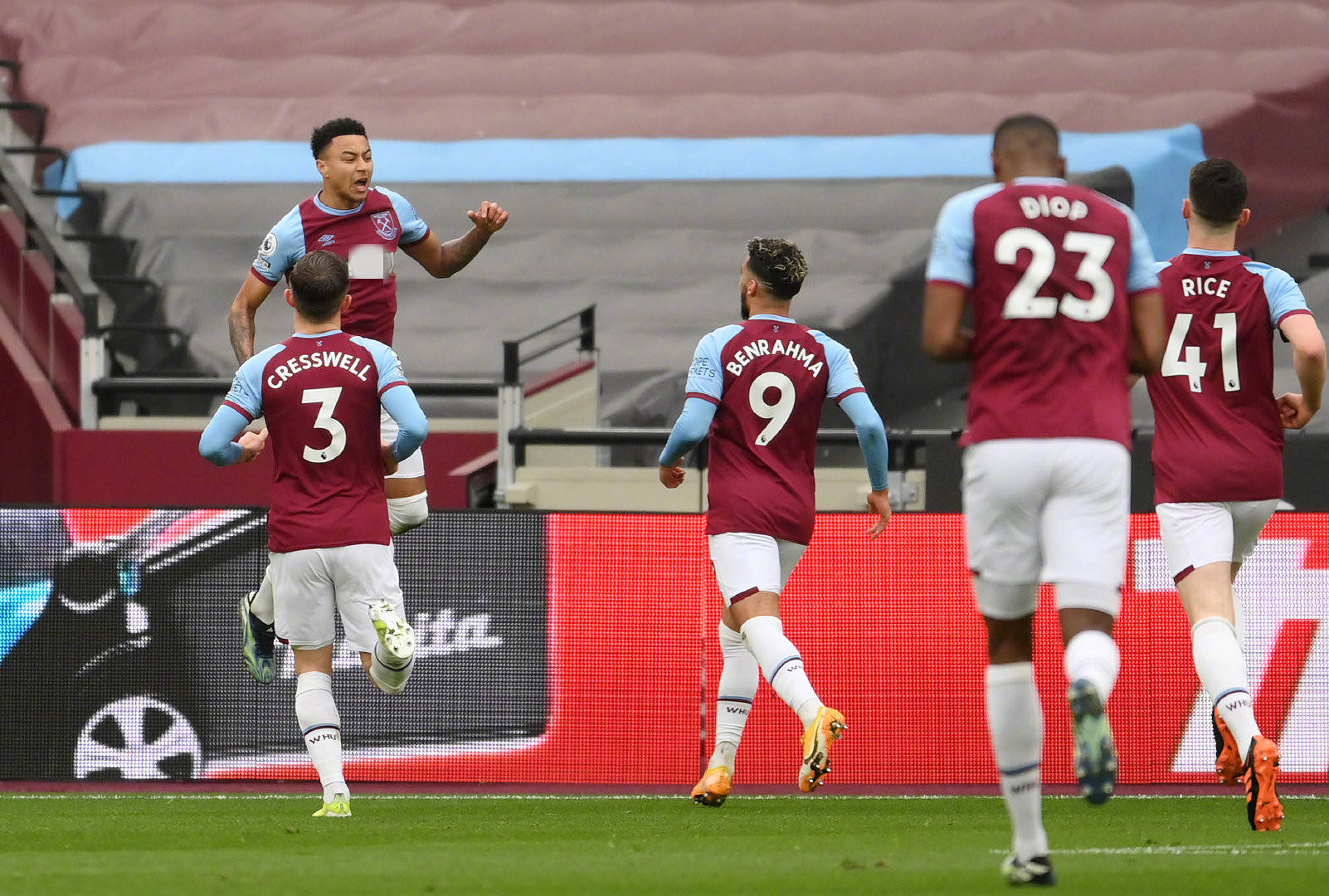 场上场下发 场上场下发